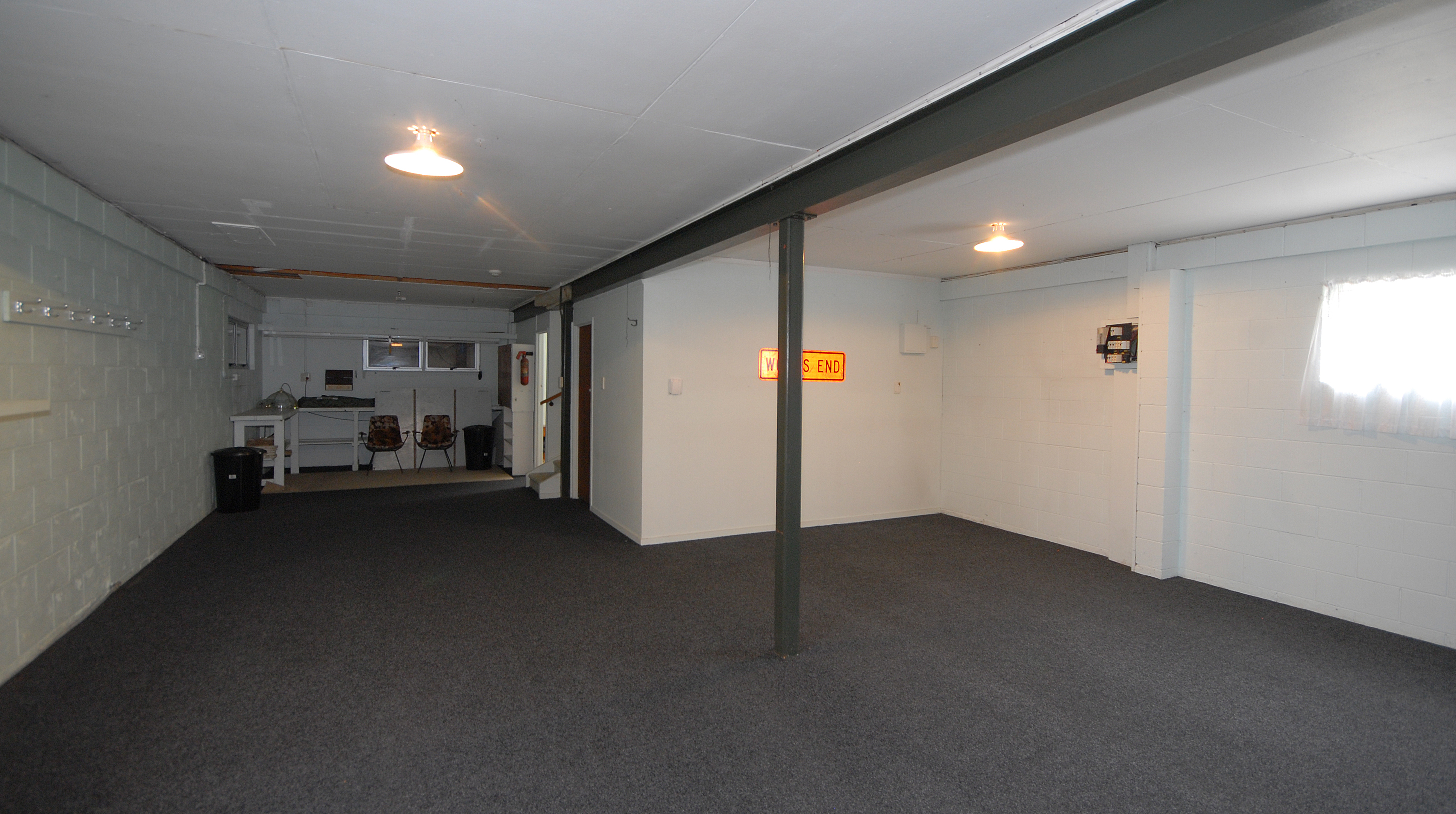 Secure garage, parking for 3 cars or boats